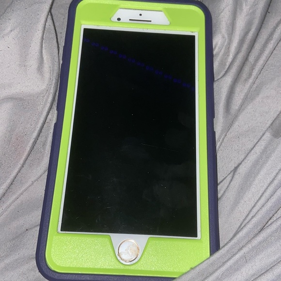 im selling a iphone 7 plus